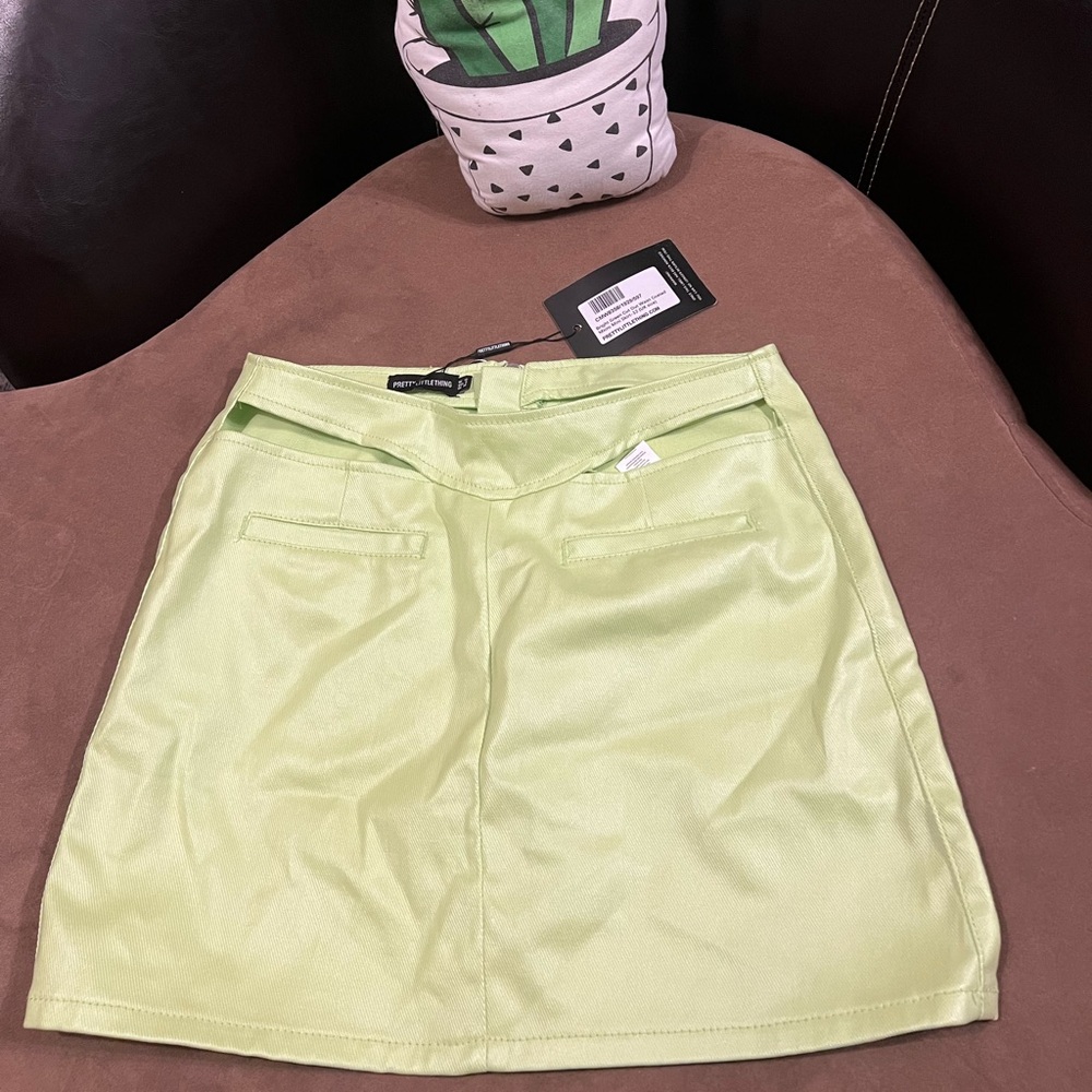 Lime green skirt BRAND NEW with tags. - Picture 5 of 6